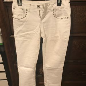 White Cropped Jeans